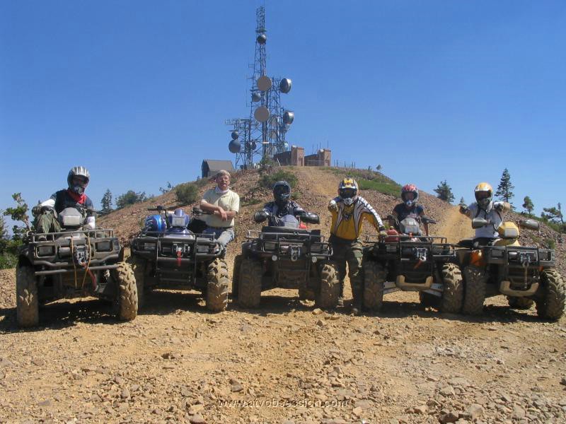 22. Group shot on top of Signal Peak..jpg