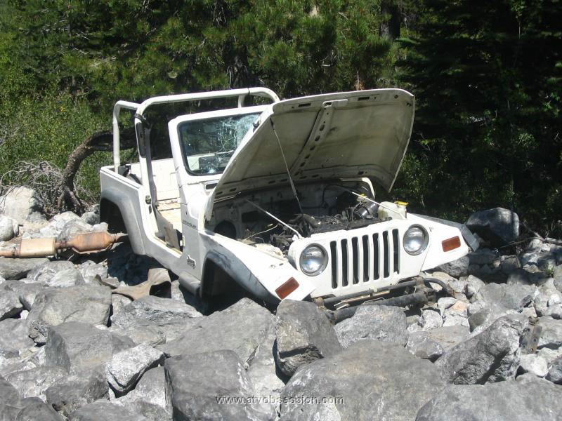 25. 2 Weeks ago this was fine...the owner who left this here 4 months ago should be shot..jpg