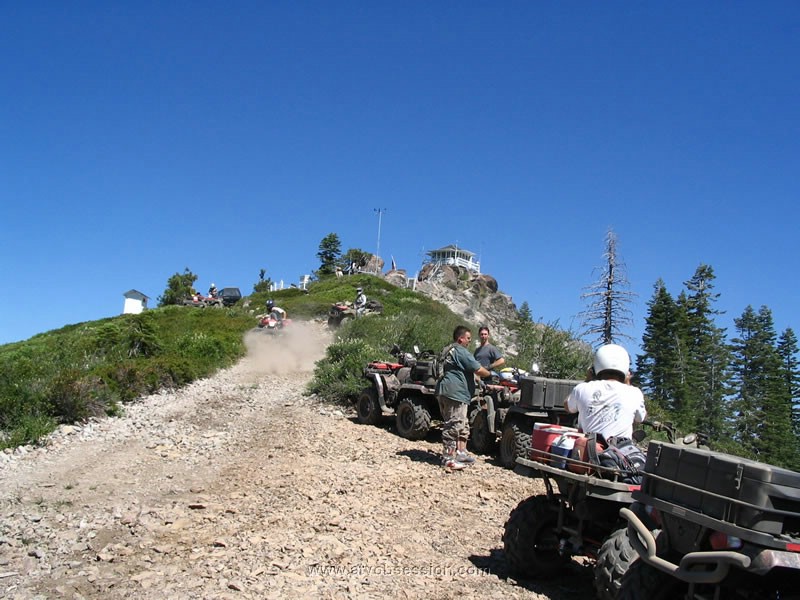 026. We all stop to check out the view..jpg