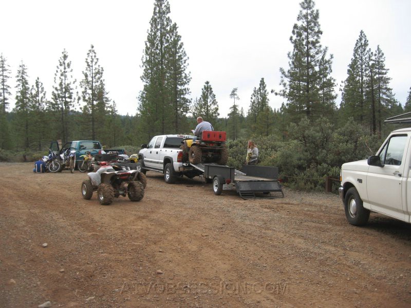 17. It's a quick day, as Kendo loads up..jpg