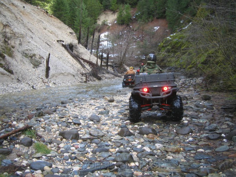 20. Lori waits for Kendo..jpg