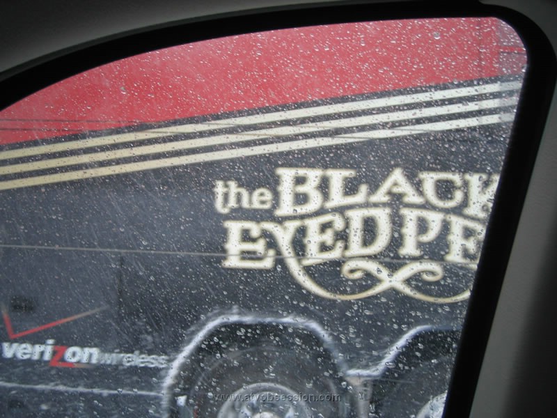 02. I saw the Black Eyed Peas..jpg