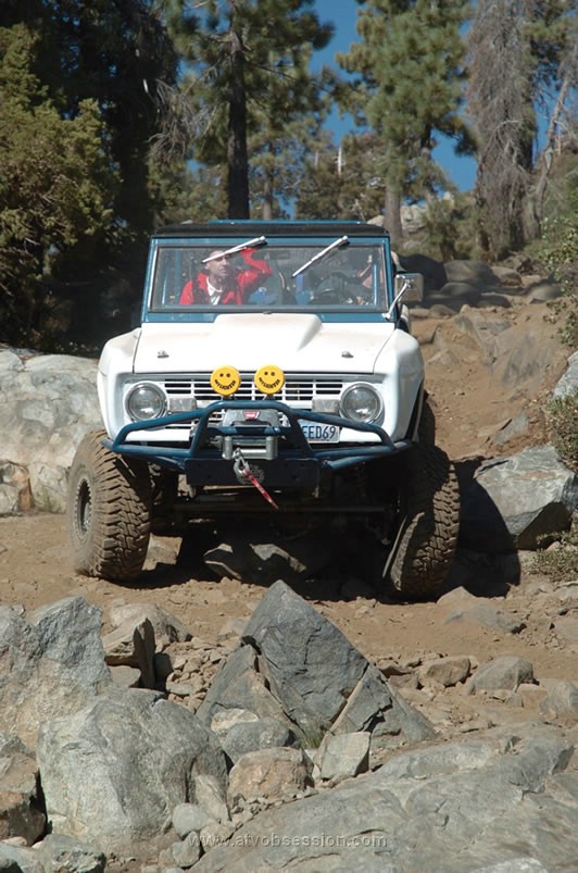 163. Derrick spots an old Bronco..jpg