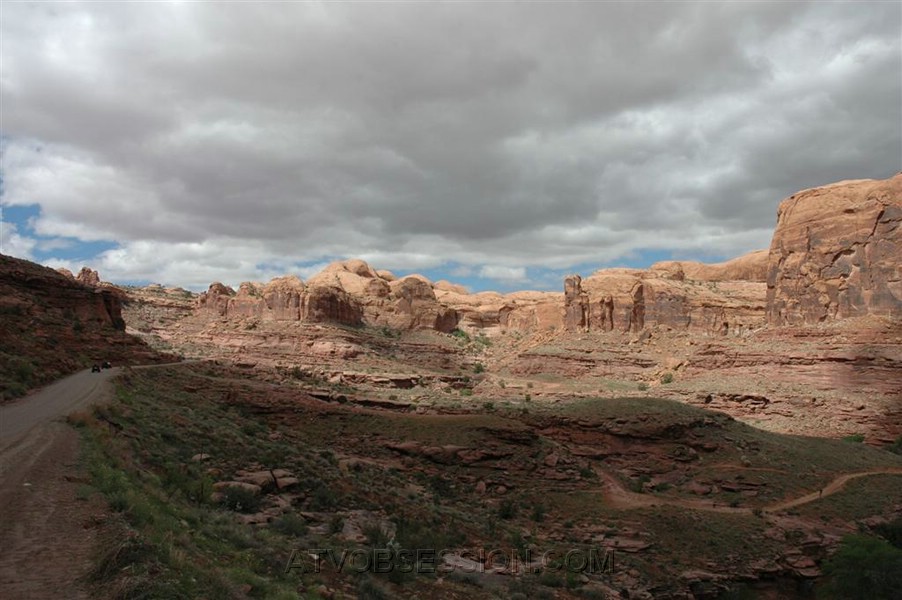 064. You can see Cliffhanger heading down..jpg