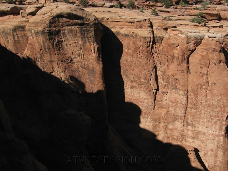 094. My Larry shot..notice the nice contrast as the shadows dance of the edges..jpg